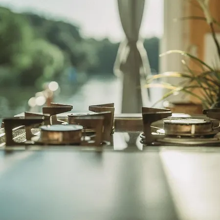 Ahoiwerder Hausboot Havelzauber Fuehrerscheinfrei 보트호텔 베르데르