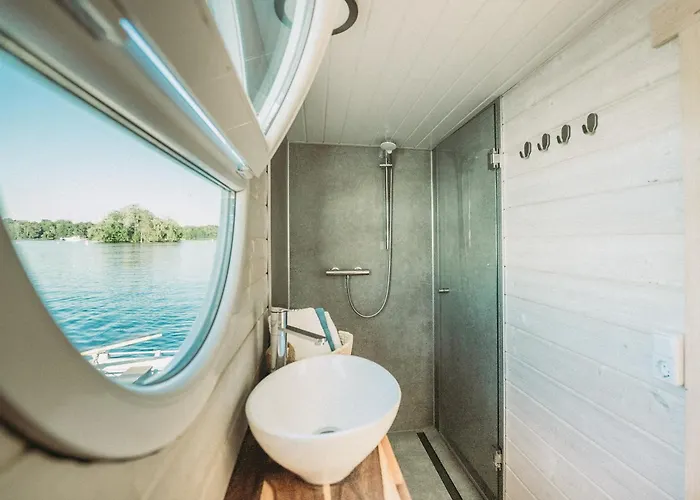 Bådhotel Ahoiwerder Hausboot Havelzauber Fuehrerscheinfrei *